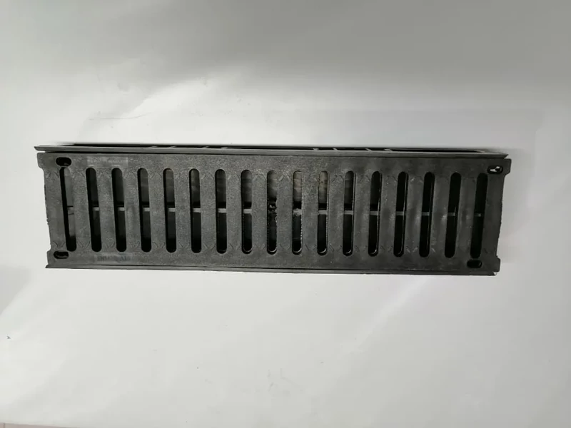 گاتر دور استخر با عرض