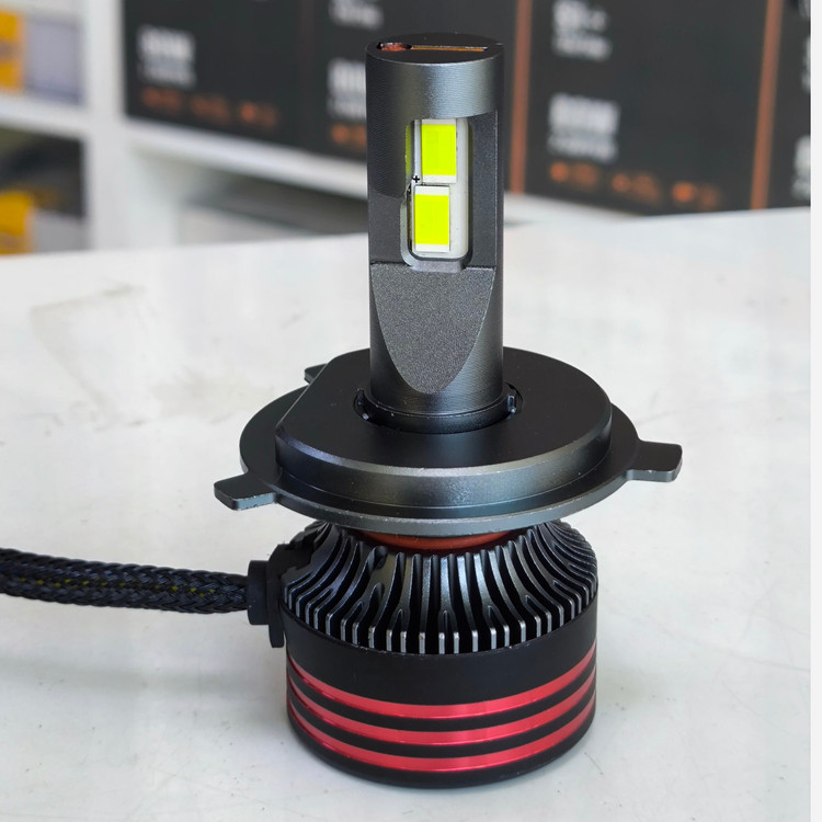 هدلایت تکی M8Pro پایه H4 برند اصلی Conpex (پس کرایه)