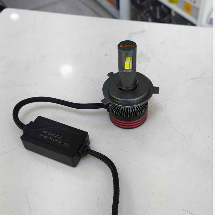 هدلایت تکی M8Pro پایه H4 برند اصلی Conpex (پس کرایه)
