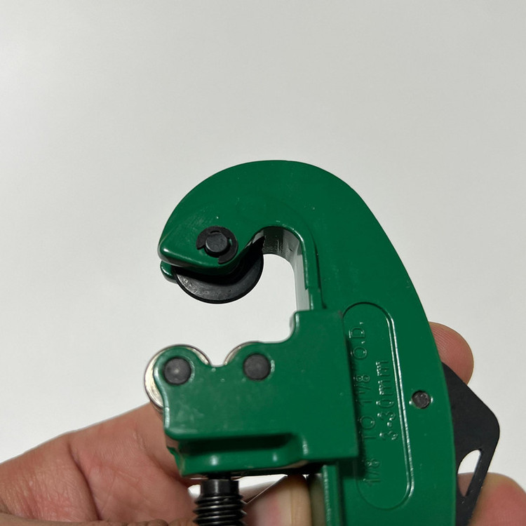 قیچی لوله بر یوکن مدل U6101 سایز 3-30میلیمتر