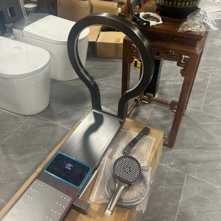 پنل دوش حمام مدل پیانویی کلاسیک نمایشگردار کد ۶۰۰۳
