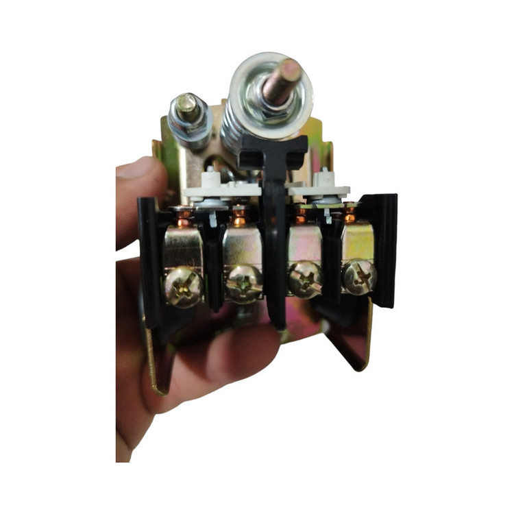کلید کنترل اتوماتیک پمپ اسکواردی مدل BSK2 -9013FSG-2-F